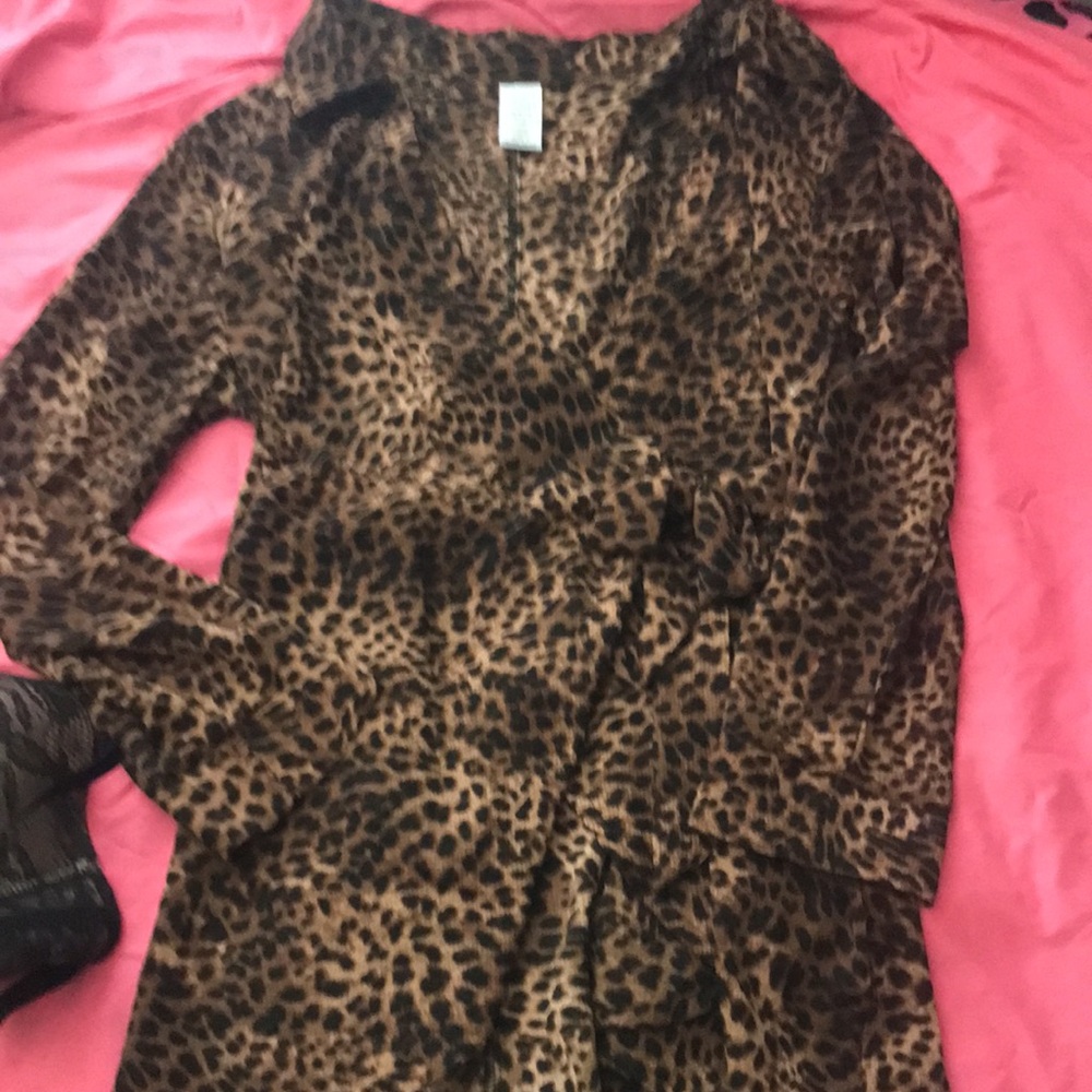 🟦Woman’s Leopard print wrap Around Dress